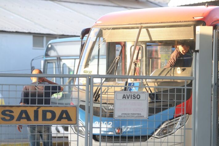 Motoristas do transporte coletivo estão em greve em Campo Grande. Foto: Tero Queiroz