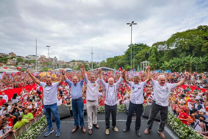 02.07.2022-LULA EM SALVADOR - Lula participa de caminhada e ato público em comemoração à Independência do Brasil na Bahia. Foto: Ricardo Stuckert