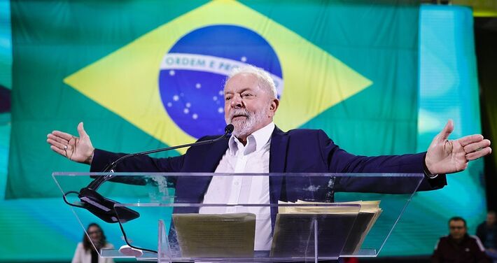 Lula no lançamento do movimento 'Vamos Juntos pelo Brasil,' em São Paulo, com Janja, Gleisi Hoffmann e lideranças políticas. Foto: Ricardo Stuckert