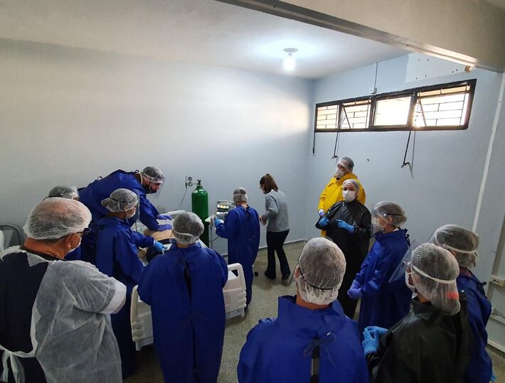 Enfermeiros em treinamento no HRMS. Foto: Divulgação 