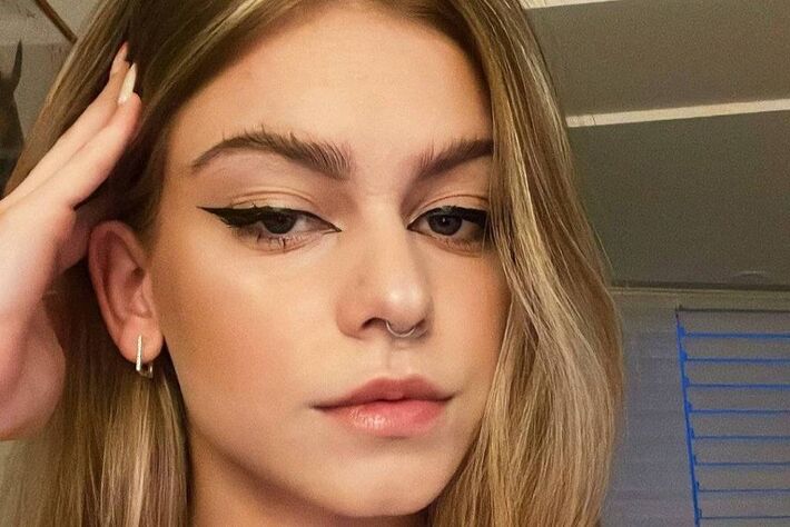 A estudante Dâmilly Beatriz morreu na segunda-feira (12) - Reprodução/Facebook