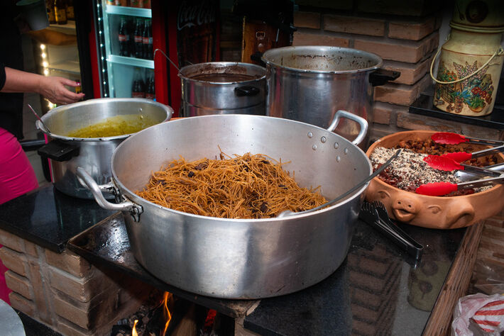 (3.jun.23) - Restaurante Cerrado Pantanal abriu as portas na Rua Abrão Júlio Rahe, 2028, em Campo Grande (MS). Foto: Tero Queiroz | TeatrineTV