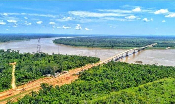 Ponte que ligará Guajará-Mirim, no Brasil, e Guayaramerin, na Bolívia, através da rodovia BR-425/RO, está no PAC 3. Foto: Reprodução