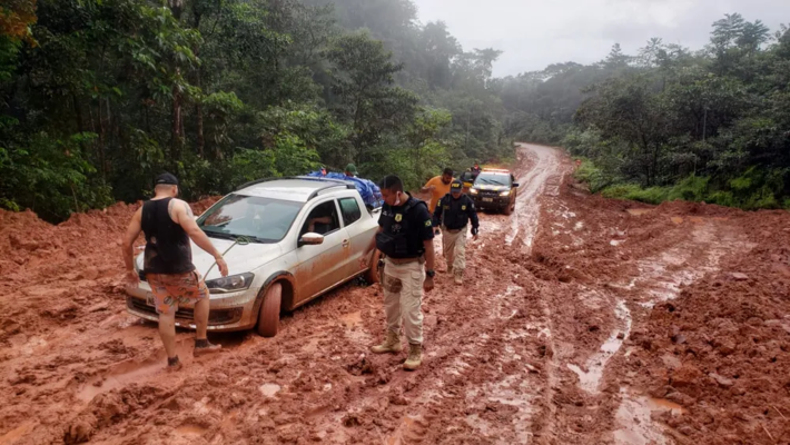 Trecho Norte da BR-156 durante o período chuvo no Amapá Foto: PRF/Arquivo