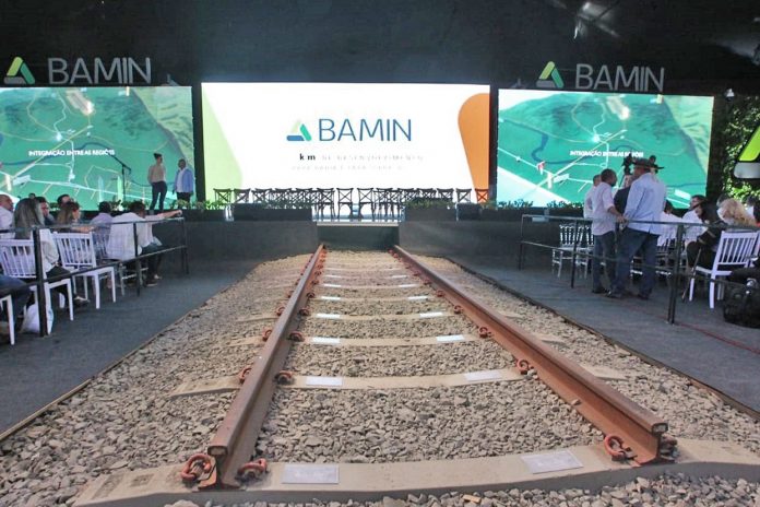 Ferrovia de Integração Oeste-Leste (FIOL): serão 127 quilômetros de trilhos, passando pelo território de sete municípios baianos, para formar um novo corredor de integração e exportação para a Bahia e para o Brasil. Foto:  Rafael Martins/GOVBA