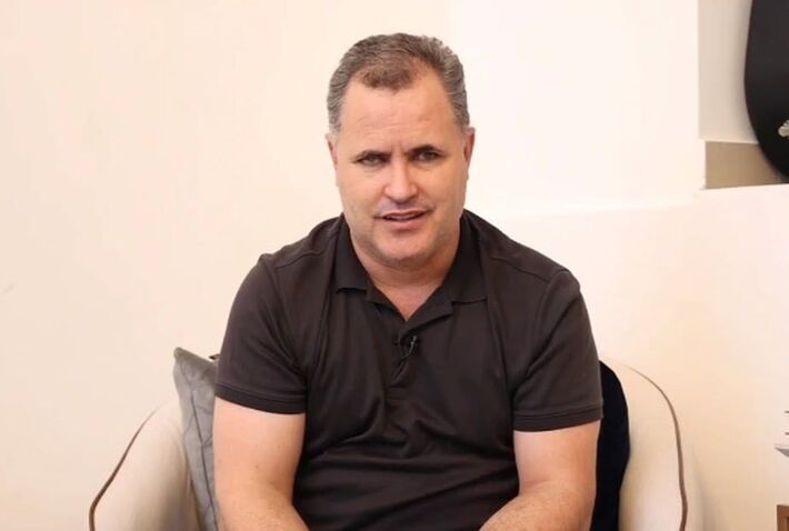 Cego, o pastor goiano Osório Lopes Júnior seria o líder do grupo de 11 pastores que, de acordo com as investigações. Foto: Reprodução