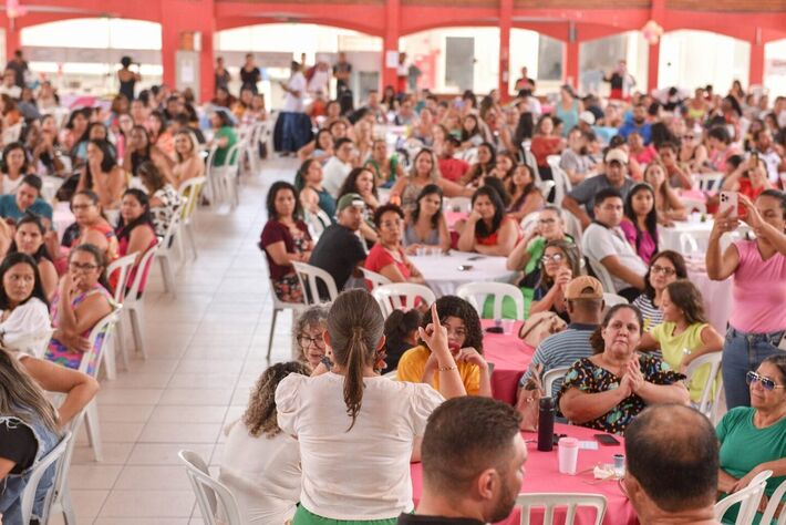 Para comemorar o dia da merendeira, Prefeitura de Campo Grande realiza festa para 500 servidores. Foto: Reprodução