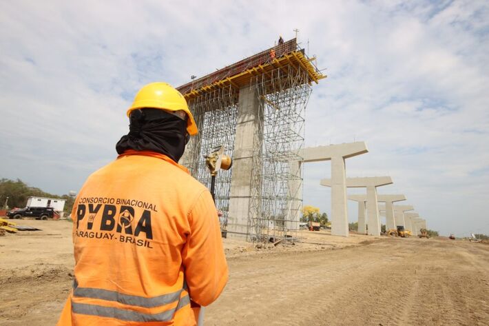 Construção da ponte sobre Rio Paraguai é uma das prioridades da rota (Foto: Toninho Ruiz)
