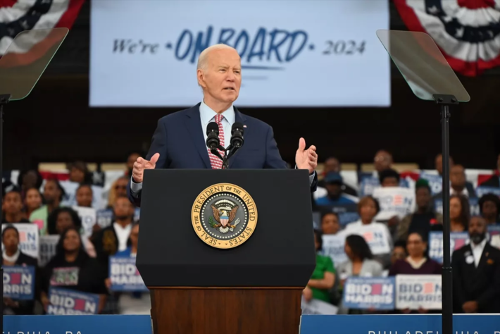 Presidente dos Estados Unidos, Joe Biden, realiza comício na Filadélfia, Pensilvânia, 29 de maio de 2024 [Kyle Mazza/Agência Anadolu]