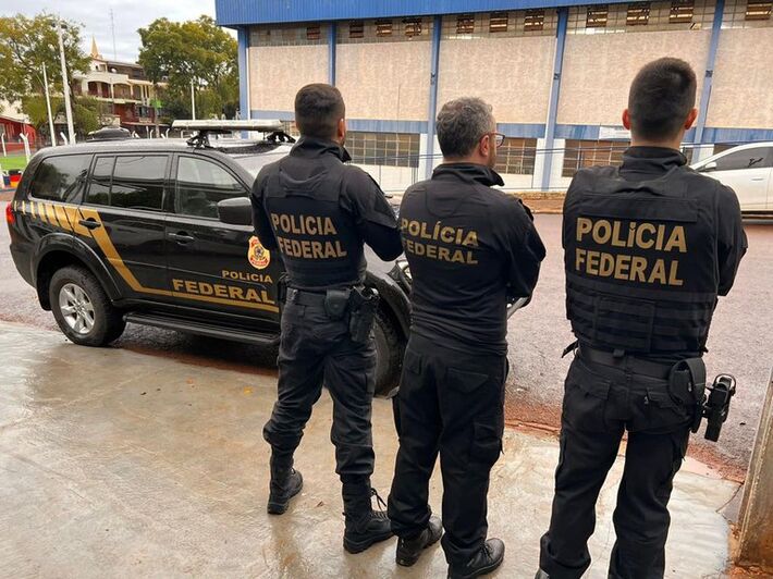 Equipe da Polícia Federal