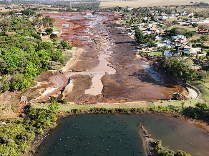 Barragem rompeu no início desta semana