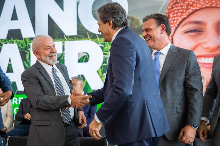 O presidente Lula e o ministro da Fazenda, Fernando Haddad durante o lançamento do Plano Safra 2024-2025. Foto: Diogo Zacarias/MF