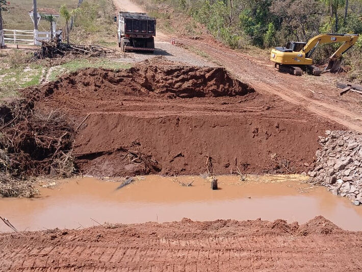 Propriedades foram atingidas por rompimento de barragem