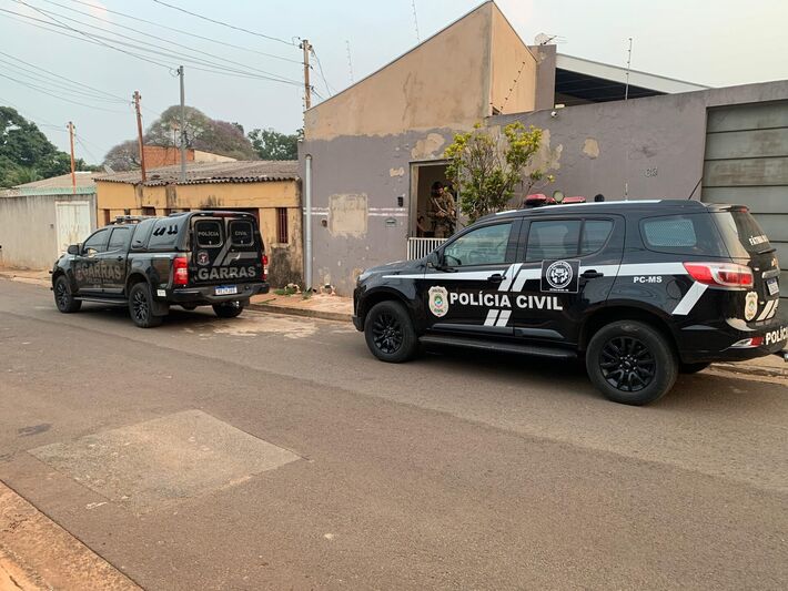 Polícia Civil durante ação nesta manhã