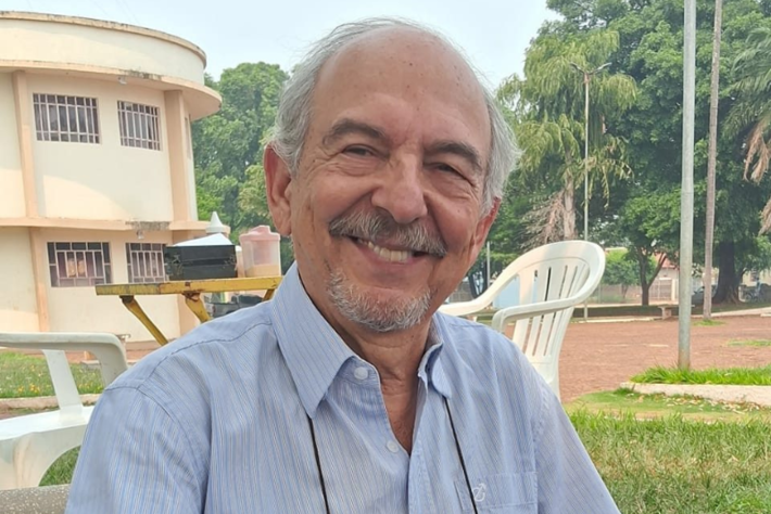 Dr Max tem 72 anos e seu vice-prefeito eleito é Carlão, do PSDB, que tem 59 anos.