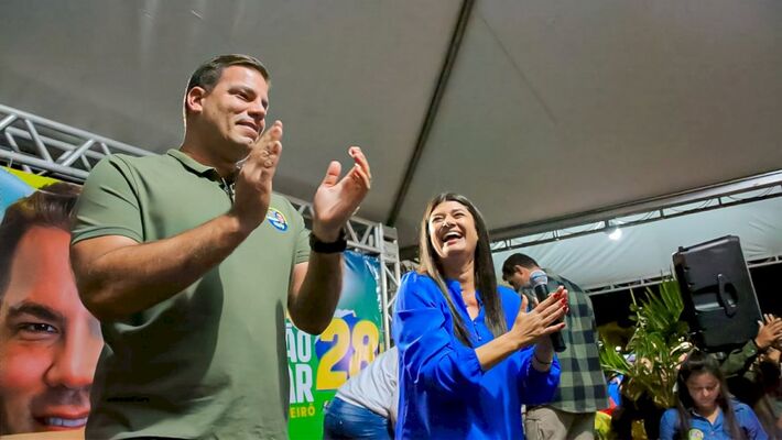 Capitão Contar e Rose Modesto durante evento político