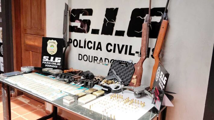 Armamento apreendido pela polícia de MS