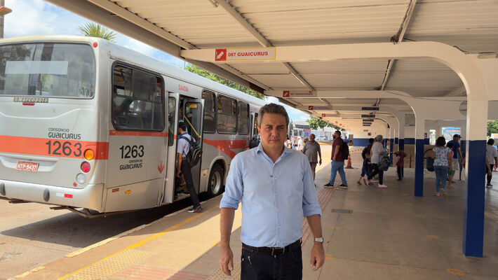 O vereador Landmark confirma presença em ato contra aumento no passe de ônibus em Campo Grande (MS). 