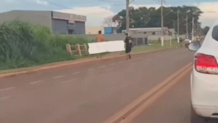 Homem foi abordado ao ser flagrado nu