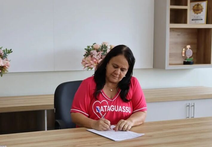 Wanderleia Caravina, prefeita de Bataguassu
