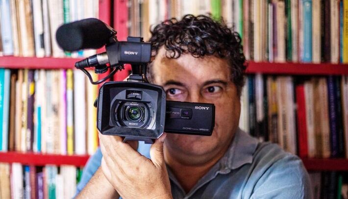 Cândido Alberto da Fonseca, cineasta pioneiro do audiovisual de MS, morre aos 71 anos.