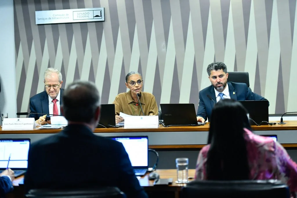 Senadores atacam ministra com ofensas misógenas e ela abandona audiência. Foto: Agência Senado