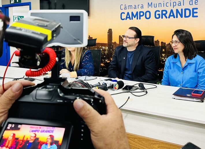 A vereadora Luiza Ribeiro cobra transparência nos recursos administrados pela Agetran.  