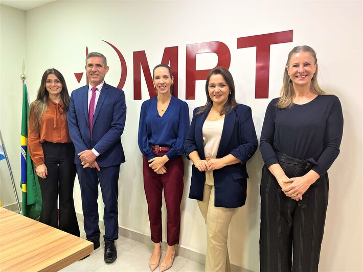Plano de trabalho atualizado foi apresentado pela prefeitura da capital durante reunião realizada na sede da instituição. Foto: Ascom/MPT-MS