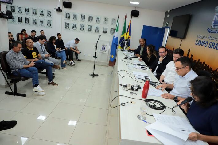 Vereadores durante oitiva de CPI do Transporte Público