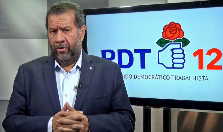 O ministro demitido, Carlos Lupi, a Previdência Social.  