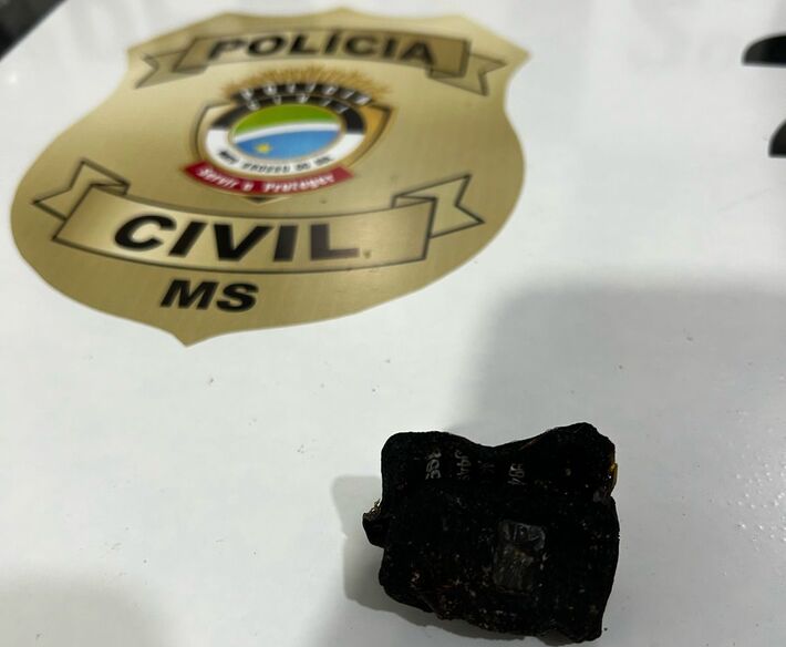 Cartão queimado apreendido pela polícia