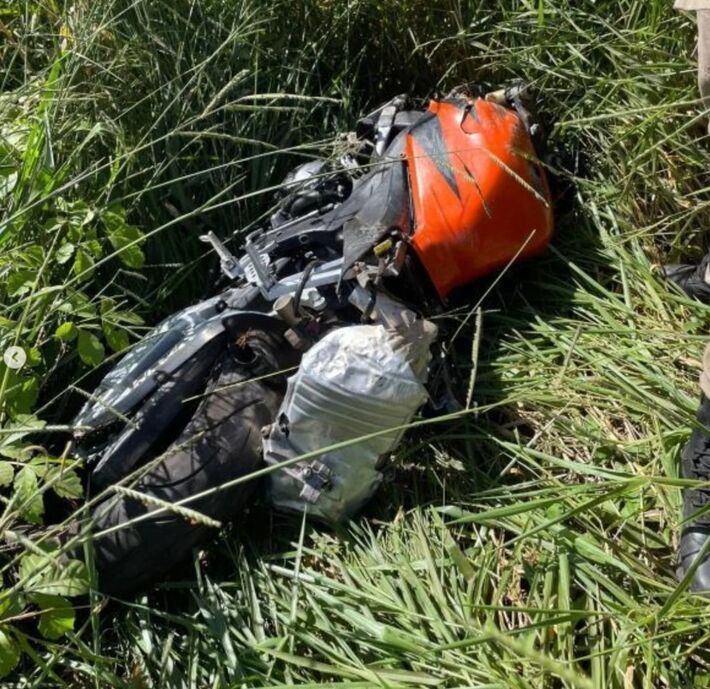 Veículo da vítima ficou destruído
