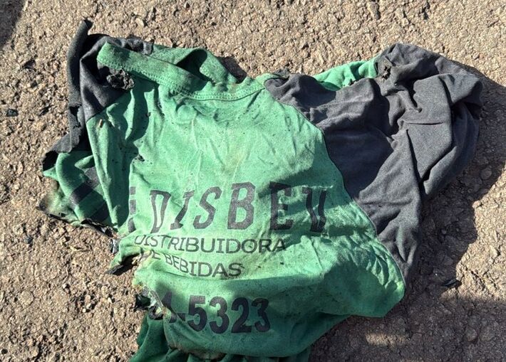 Roupas da vítima encontradas pela polícia
