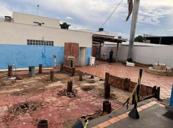 Denúncia aponta descaso e imóveis abandonados