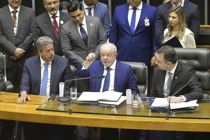 Canetada de Lula salva país de ampliar cadeiras milionárias no Congresso. Foto: Jonas Pereira/Agência Senado