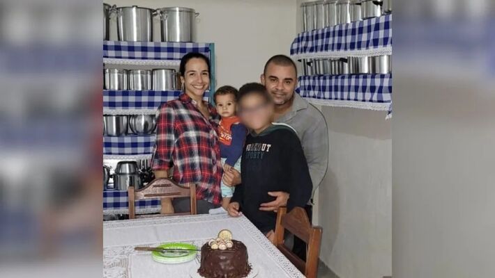Garoto matou toda a família