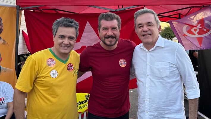 Landmark, à esquerda, ao lado de Kemp, no centro, e Vander