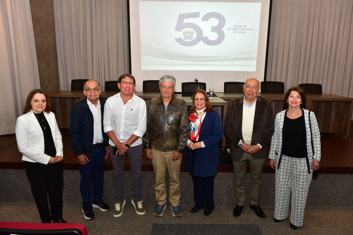 Entre os imortais da ASL, Jorge Caldeira encerrou sua palestra | Foto Marcos Volkopf