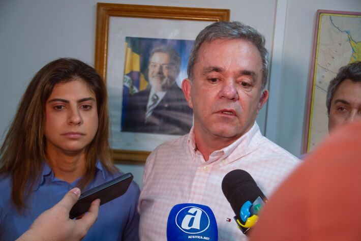 O deputado federal e presidente eleito do PT-MS, Vander Loubet, durante coletiva na sede do PT em Campo Grande, na tarde desta 6ª-feira (8.ago.25). Foto: Tero Queiroz