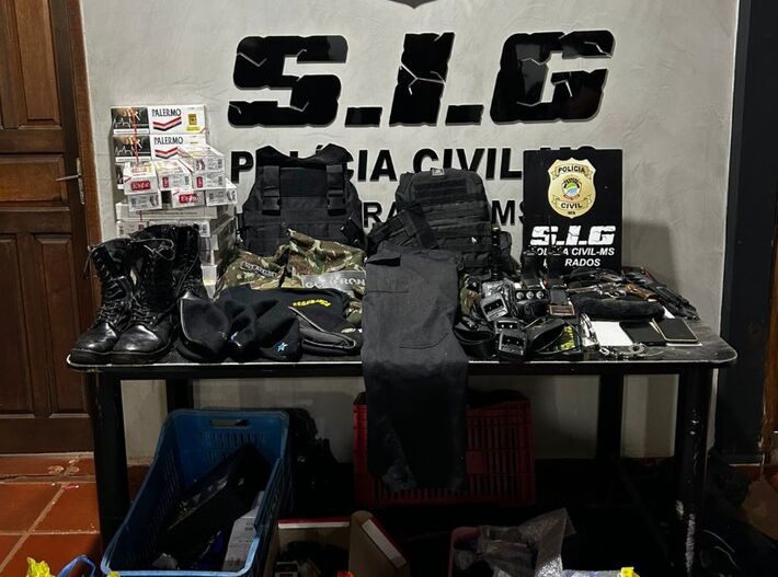 Produtos e equipamentos apreendidos pela polícia
