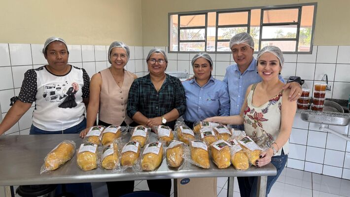 Landmark na inauguração da padaria Vó Arlinda