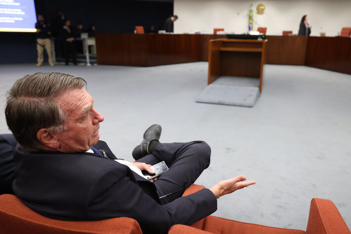 Jair Bolsonaro em julgamento da denúncia do núcleo 1 da Pet 12.100.  Foto: Antonio Augusto/STF