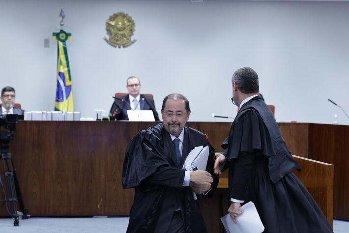 A defesa de Bolsonaro fez malabarismos narrativos e o entregou à prisão. Foto: Rosinei Coutinho/STF