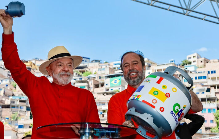 Presidente da República, Luiz Inácio Lula da Silva, durante cerimônia de anúncio do Programa "Gás do Povo". Campo do Najá, Aglomerado da Serra Belo Horizonte (MG) Fotos: Ricardo Stuckert / PR