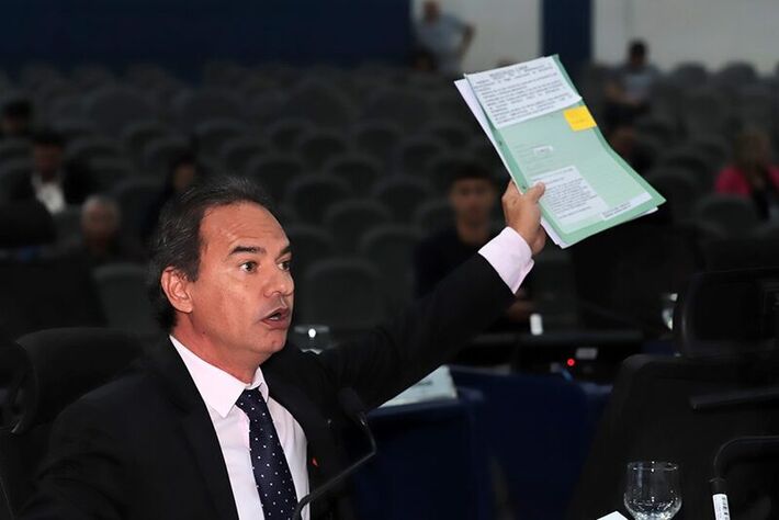 Marquinhos pediu liminar para suspender aplicação de multas por radares e lombadas eletrônicas sem base legal. Foto: Câmara Municipal de Campo Grande)