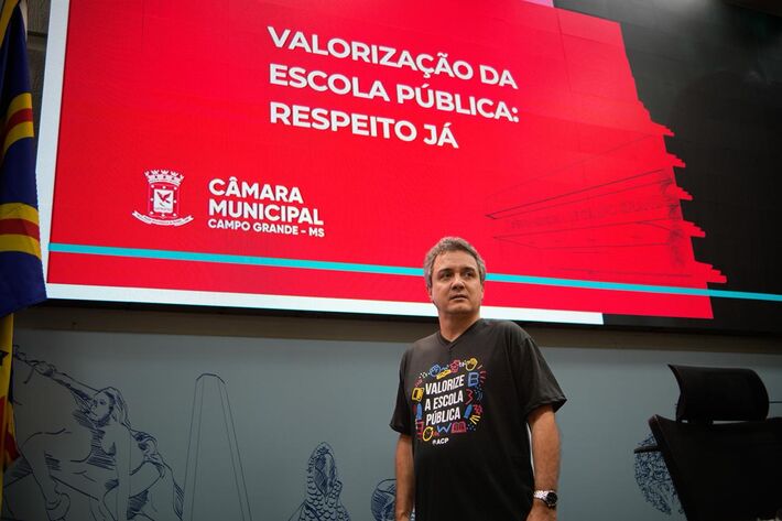 Vereador durante audiência na Câmara Municipal de Campo Grande