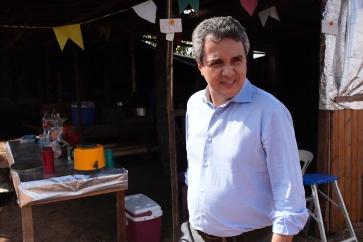 Vereador Landmark durante visita a uma favela da Capital