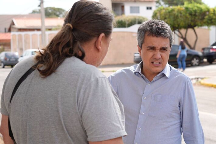 Vereador Landmark em conversa com moradores dos bairros de Campo Grande