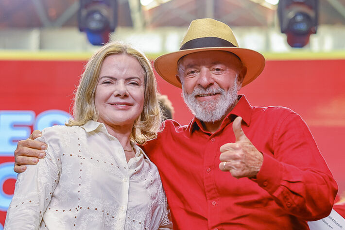 A ministra das Relações Institucionais e o Presidente da República Lula. Foto: Ricardo Stuckert