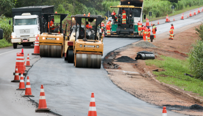 Recuperação de pavimento km 554 da BR-163 em MS. Foto:Rachid Waqued